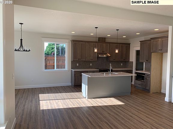 4th image of 21103 NE 67th Avenue Pb #4
