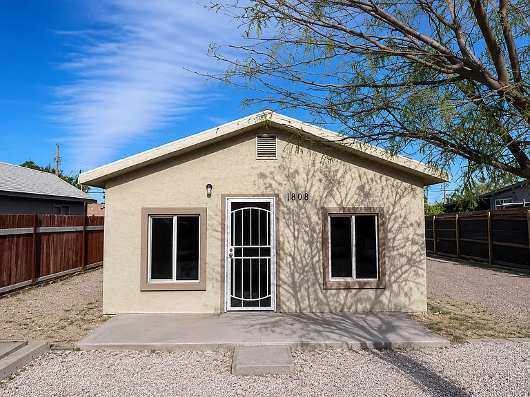 1808 Coolidge St — Photo 1