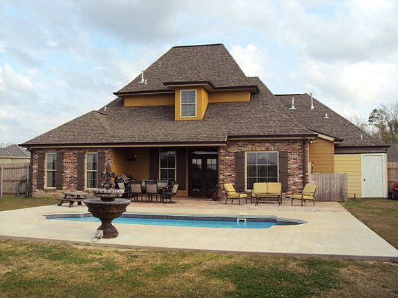 4th image of 126 S Sugarfield Dr