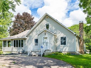 717 Stockdale Rd, Vadnais Heights, MN 55127