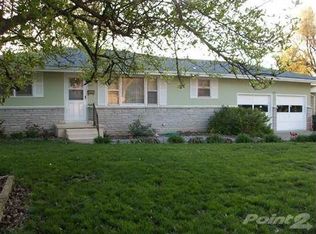 1955 S Newton Ave, Springfield, MO 65807