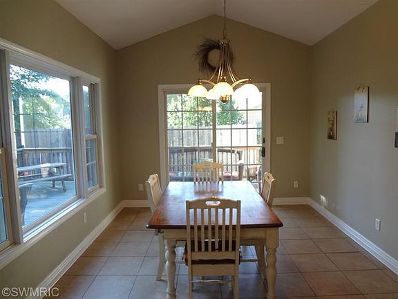 3rd image of 3516 Whispering Woods Dr