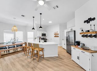 1802 Sandalwood Ln, Grapevine, TX 76051