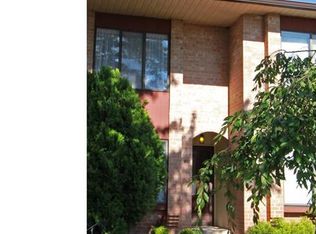 613 Stonybrook Dr #613, Norristown, PA 19403