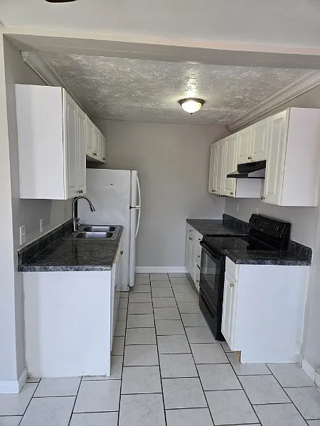 2 bed, 1044 sqft, $1,300 — Photo 2