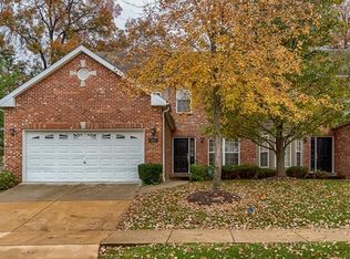 1101 Castle Gate Villas Dr, Saint Louis, MO 63132