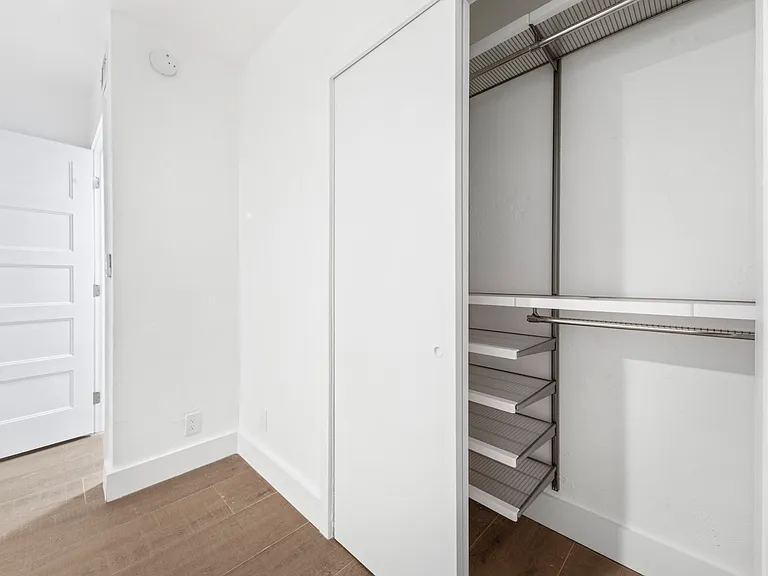 530 S Federal Hwy #9 — Photo 11