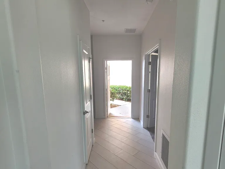 3951 Playa Del Sol Dr #104 — Photo 10