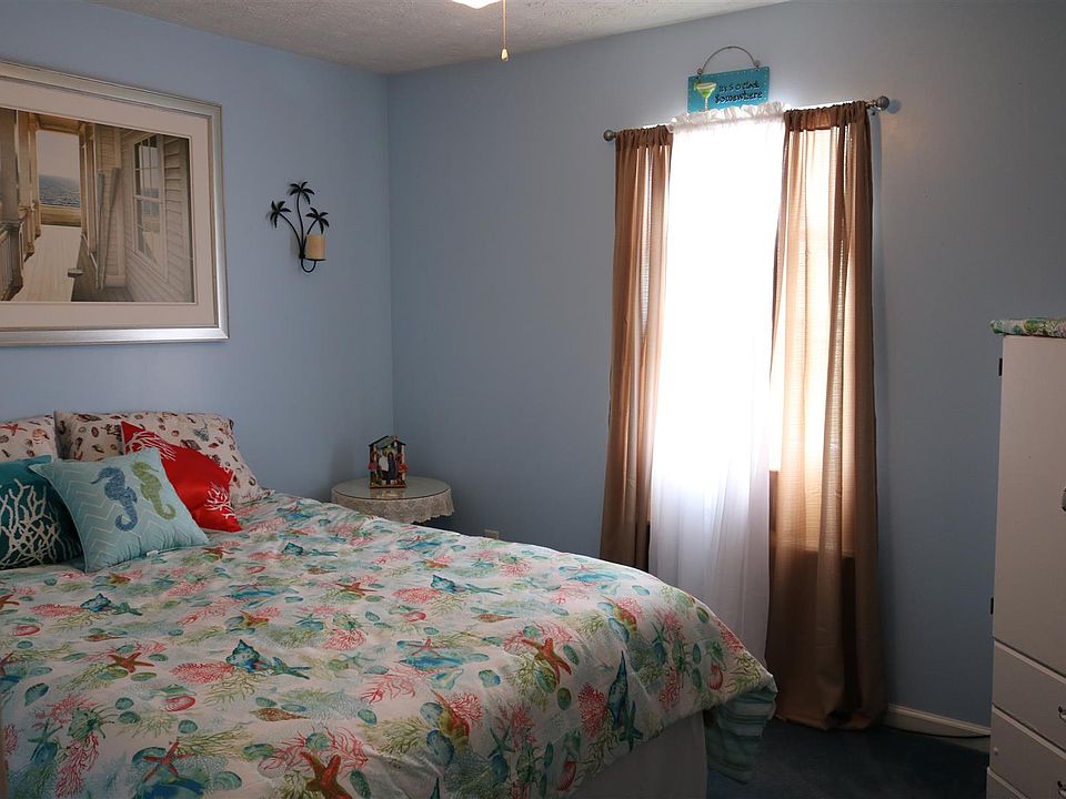 2nd image of 682 Rustin Dr