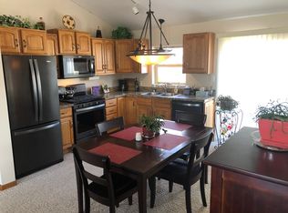 115 6th Ave, Tawas City, MI 48763