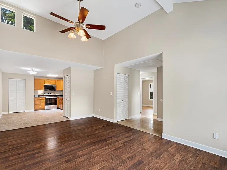 4308 NE Sunset Blvd #U4 — Photo 7