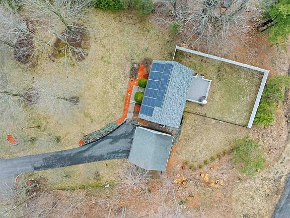 5th image of 3 Kendall Pond Road