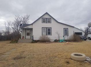 806 Womble Ave, Gruver, TX 79040