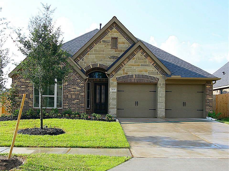 1st image of 2818 Garden River Ln