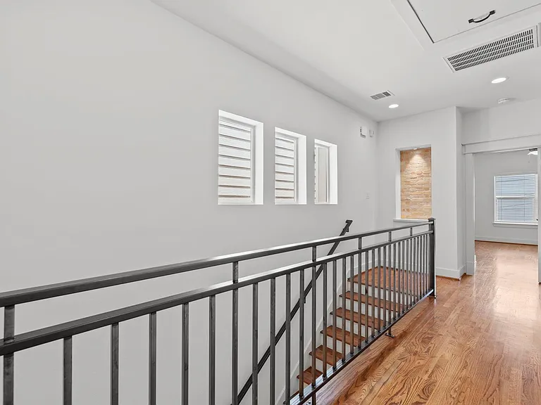 4503 Floyd St — Photo 20