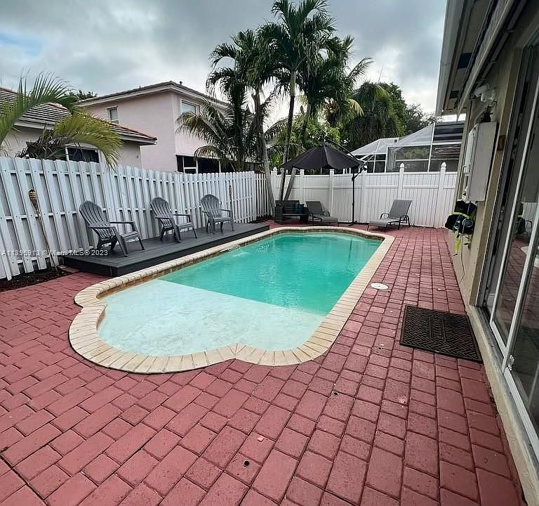 1st image of 4825 NW 19th St