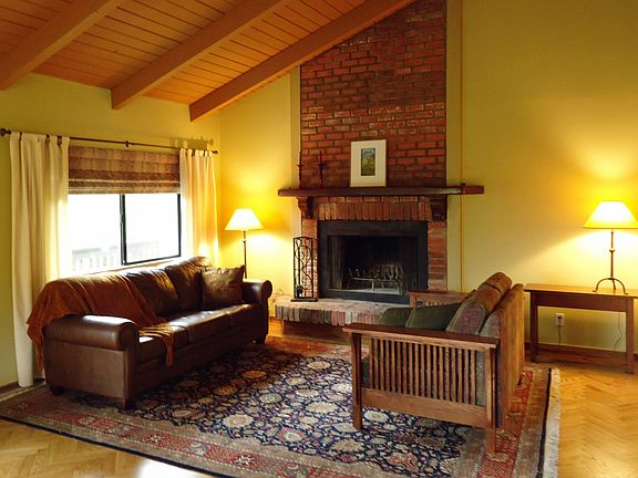 3rd image of 21665 Entrado Dr