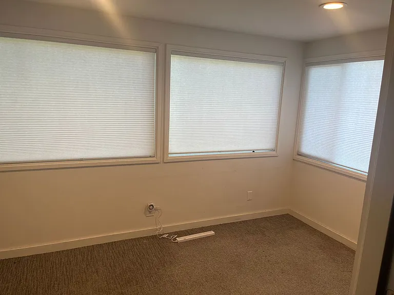 498 Polulani Dr — Photo 17