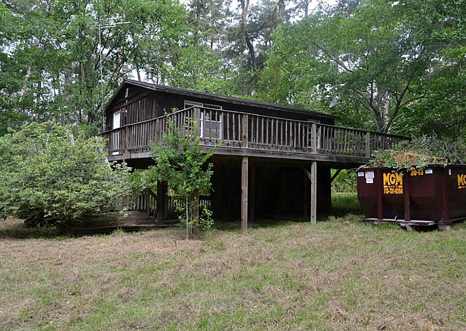 1st image of 15667 Forest Dr