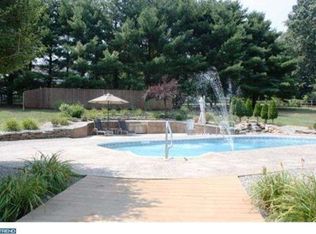 425 Center St, Sewell, NJ 08080