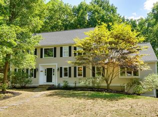 215 Farrington Ln, Marlborough, MA 01752