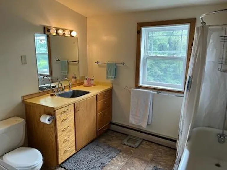 105 Auburn Rd #6 — Photo 18