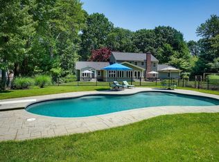 32 Brentwood Rd, Chelmsford, MA 01824