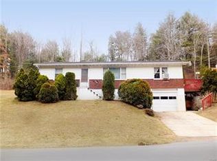 685 Owl Creek Rd, Lehighton, PA 18235