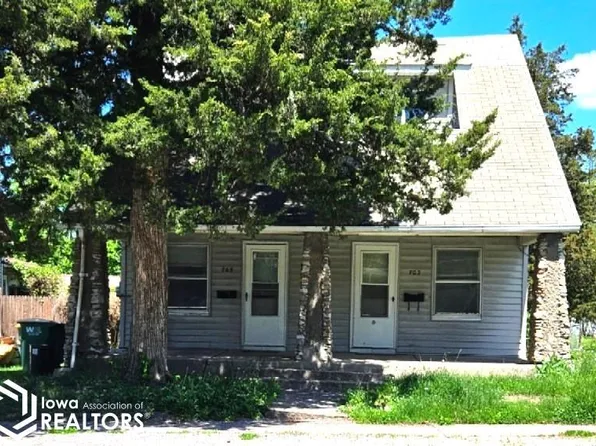 703-705 W Briggs Ave, Fairfield, IA 52556