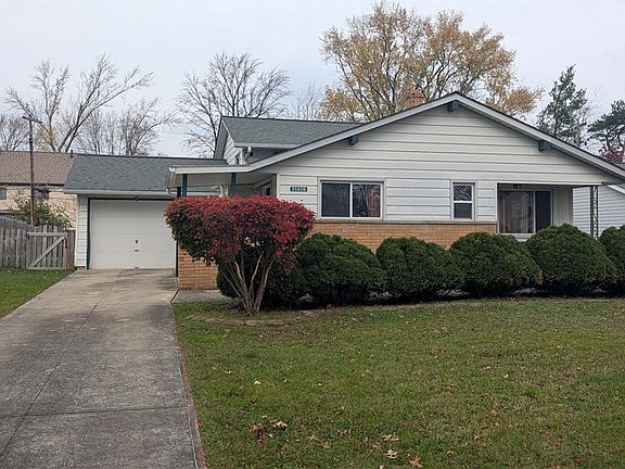 2nd image of 23820 Vincent Dr