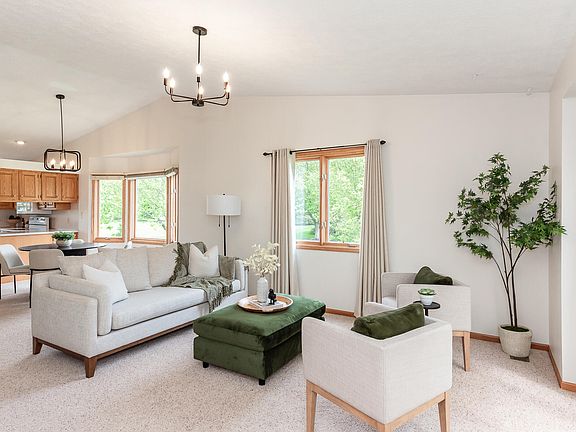 5th image of 2809 Bridgeside Dr SE