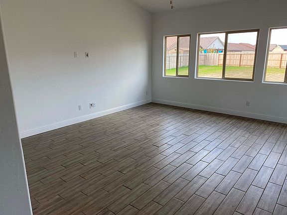 5th image of 313 N Millard Ave