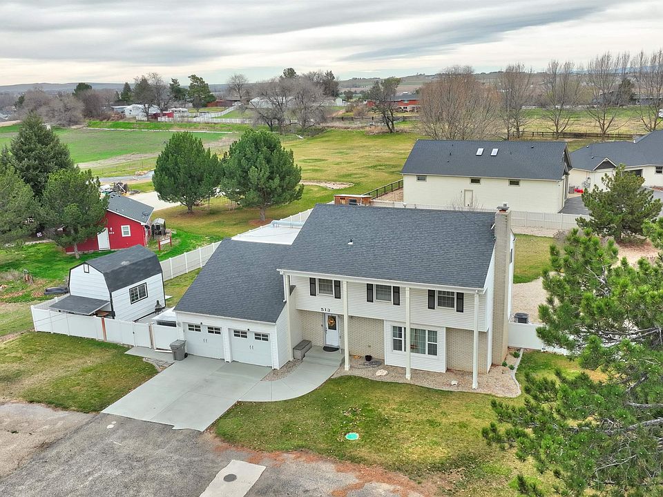 1st image of 513 Ruth Ln