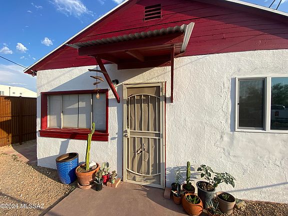 2nd image of 3726 E Monte Vista Dr