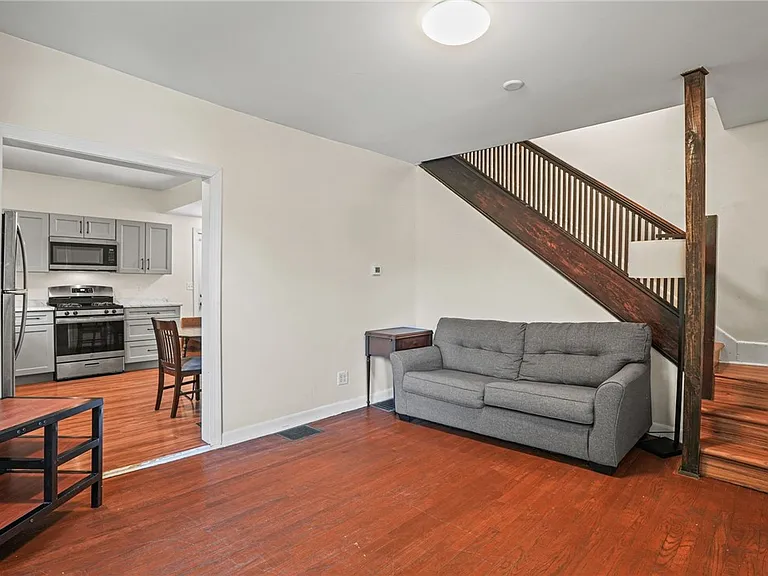 407 S Aurora St — Photo 13
