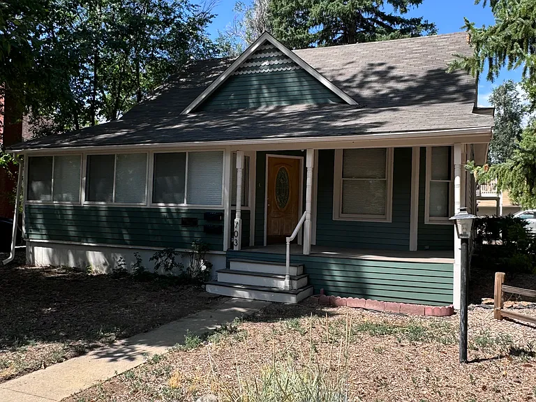 703 Peterson St — Photo 2