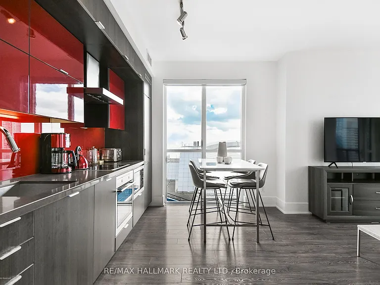 300 Front St W #2712 — Photo 16