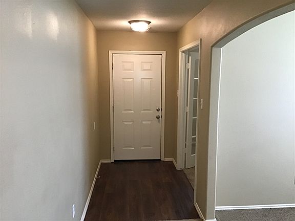 4th image of 9607 Western Briar Ln