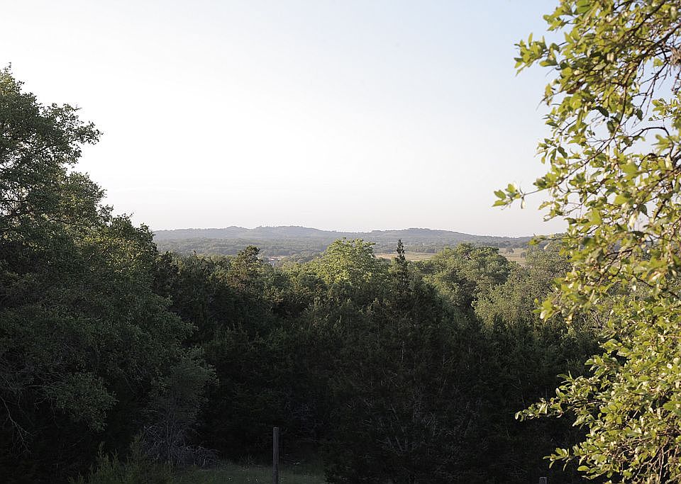 2nd image of 1288 Scenic View Dr