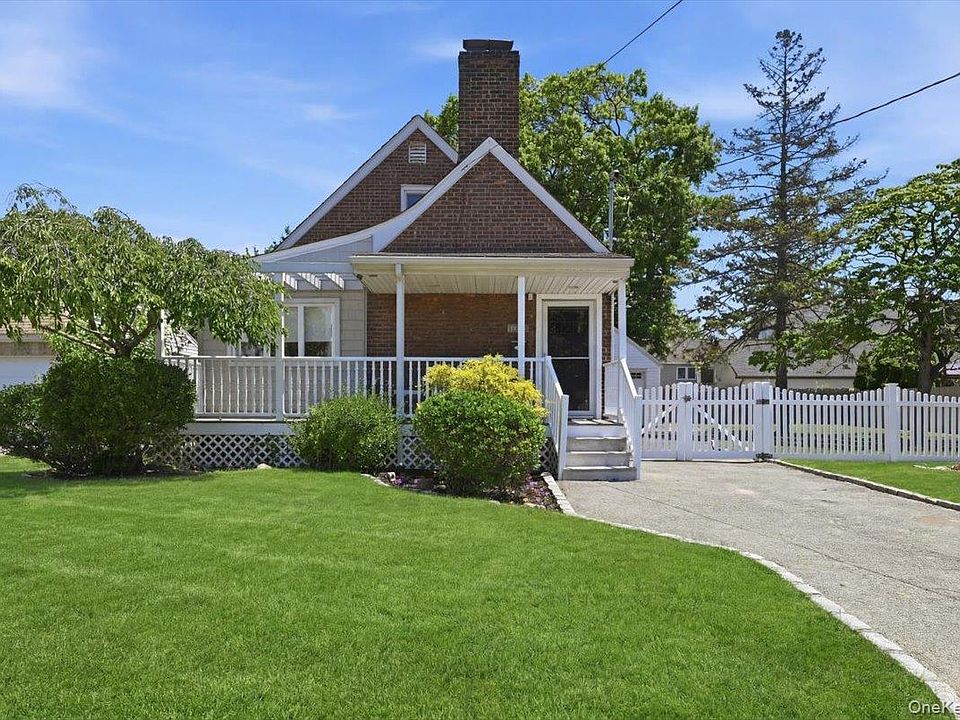 1st image of 2395 Yorktown Street