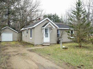 55359 Hamilton St, Paw Paw, MI 49079