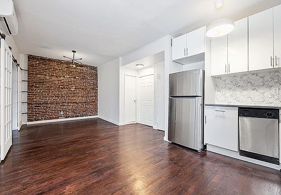 2nd image of 219 E 5th St APT 7