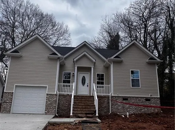 1730 Bramblebrook Ln, Winston Salem, NC 27105