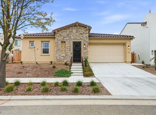 668 Rock Crest Ave, Madera, CA 93636