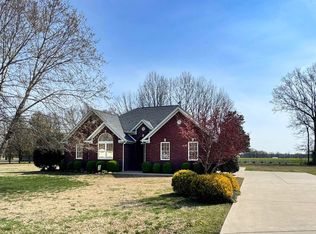 7020 Dana Dr, West Paducah, KY 42086