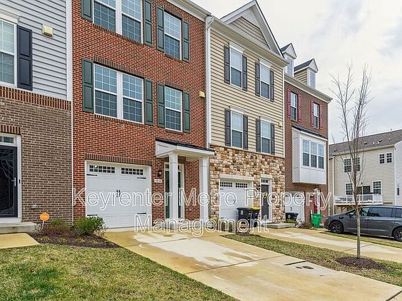 3rd image of 3406 Gentle Breeze Dr