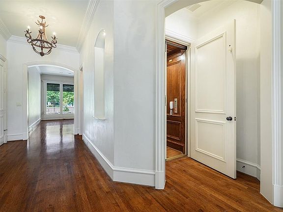 3rd image of 79 Abbey Woods Ln