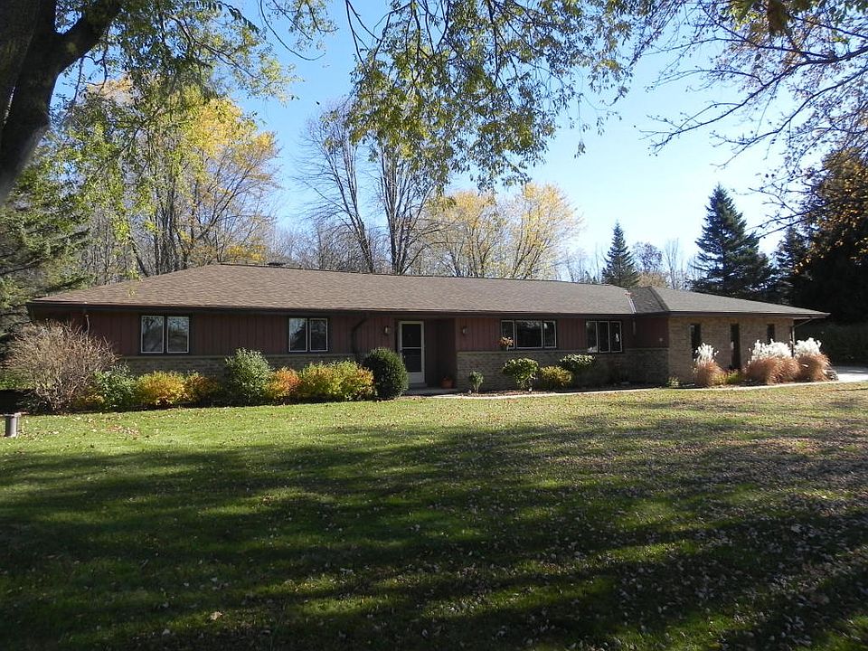 1st image of 1640 Indian Hill Dr