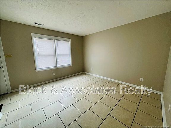 5th image of 4959 Galveston Dr APT C