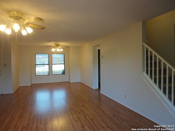 5th image of 2811 Redriver Creek Dr